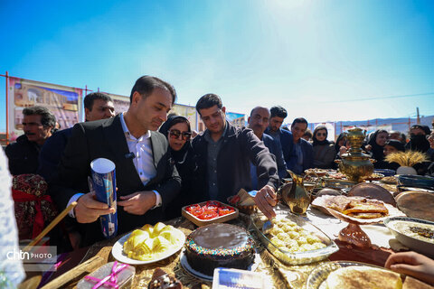 جشنواره چهل آش شهر تاریخی طاد.در اصفهان