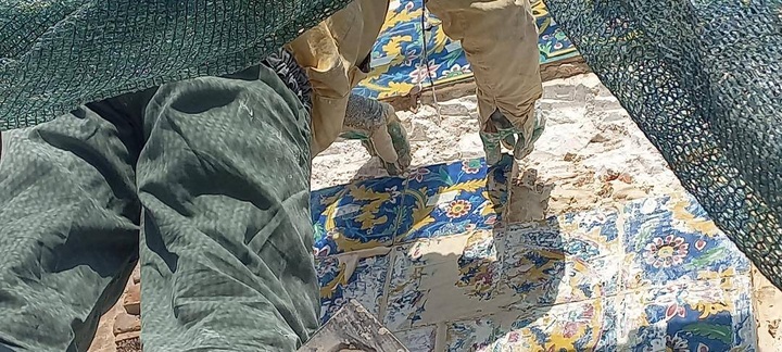 مرمت کاشی‌های ایوان مسجد جامع حرم حضرت عبدالعظیم به پایان رسید