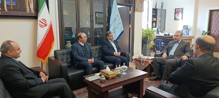 پیگیری مصوبات سفر وزیر میراث‌فرهنگی به اردبیل؛ تعیین تکلیف پروژه‌های کلان گردشگری، میراث‌فرهنگی و صنایع‌دستی/  تشکیل کمیته زیرساخت‌های گردشگری در استانداری