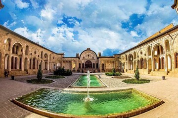 خانه طباطبایی‌های کاشان، عروس خانه‌های ایران زمین