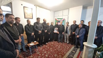 دیدار مدیرکل میراث‌فرهنگی خراسان جنوبی با خانواد شهید صانعی‌پور/ ابلاغ پیام تسلیت وزیر میراث‌فرهنگی به خانواده شهید