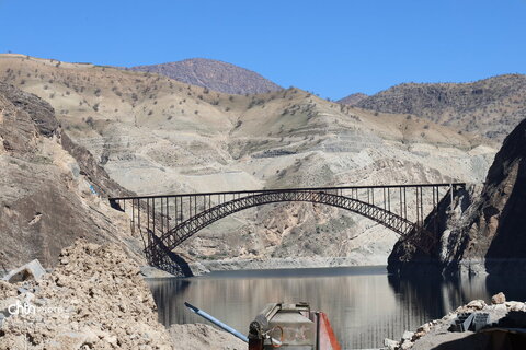 حضور مهندس صادقی در سد کارون 4