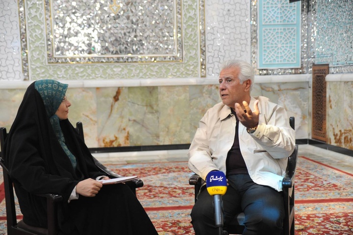 ایستگاه‌های مترو و سالن‌های فرهنگی، ظرفیت تبدیل‌شدن به گالری آینه‌کاری را دارند/ آینه‌کاری در معماری معاصر هنوز به‌درستی به‌کار گرفته نشده است/ آینه‌کاری به مشورت با پیشکسوتان گره خورده است/ این هنر بدون اتحادیه و حمایت صنفی نمی‌تواند پایدار بماند