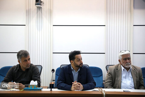 نشست هم‌اندیشی با تشکل‌های گردشگری استان خوزستان