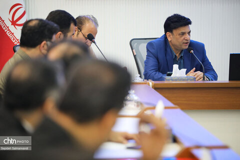 نشست هم‌اندیشی با تشکل‌های گردشگری استان خوزستان