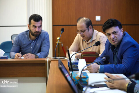 نشست هم‌اندیشی با تشکل‌های گردشگری استان خوزستان