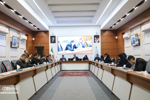 نشست هم‌اندیشی با تشکل‌های گردشگری استان خوزستان