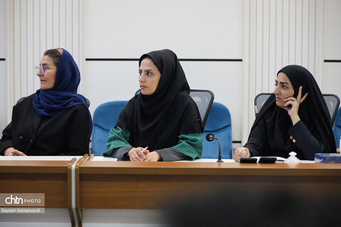 نشست هم‌اندیشی با تشکل‌های گردشگری استان خوزستان