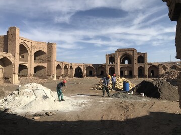 آغاز مرمت رباط تاریخی شوریاب در شهرستان فیروزه