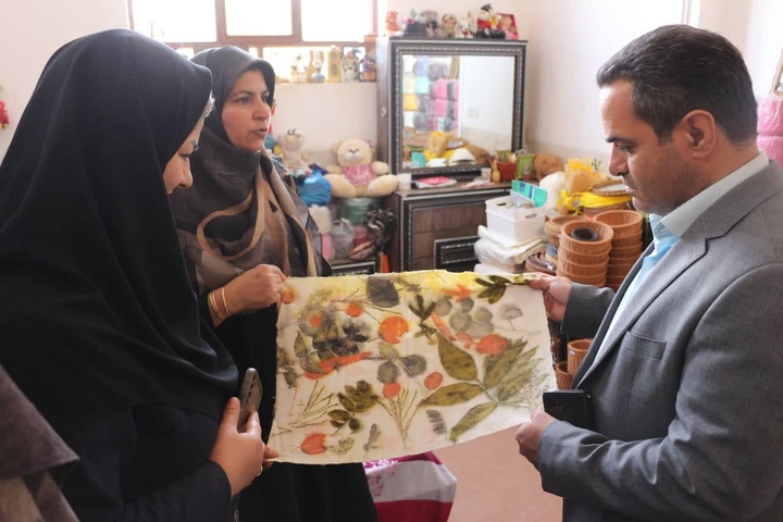 نوآوری در هنرهای سنتی؛ راهبرد توسعه بازار صنایع‌دستی اردکان