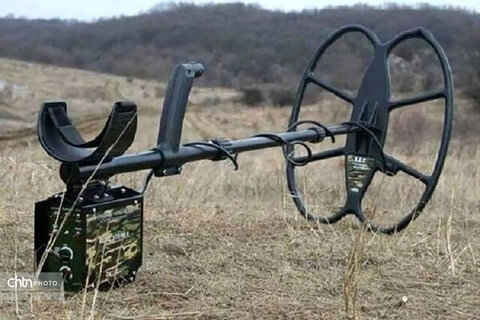 کشف‌وضبط یک دستگاه فلزیاب در شهرستان بم