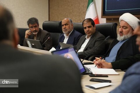 نشست کارگروه توسعه شهرستان ابرکوه با تأکید بر گردشگری و لجستیک پایدار