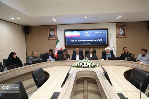 نشست کارگروه توسعه شهرستان ابرکوه با تأکید بر گردشگری و لجستیک پایدار