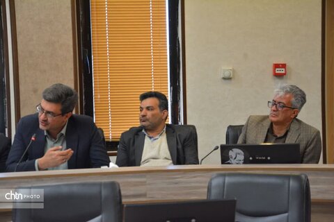 نشست کارگروه توسعه شهرستان ابرکوه با تأکید بر گردشگری و لجستیک پایدار