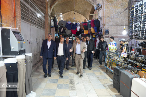 سامان‌دهی بازار تاریخی زرند، با همکاری ارکان اجرایی و کسبه