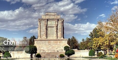 سومین رویداد حوض نقالی در آرامگاه فردوسی