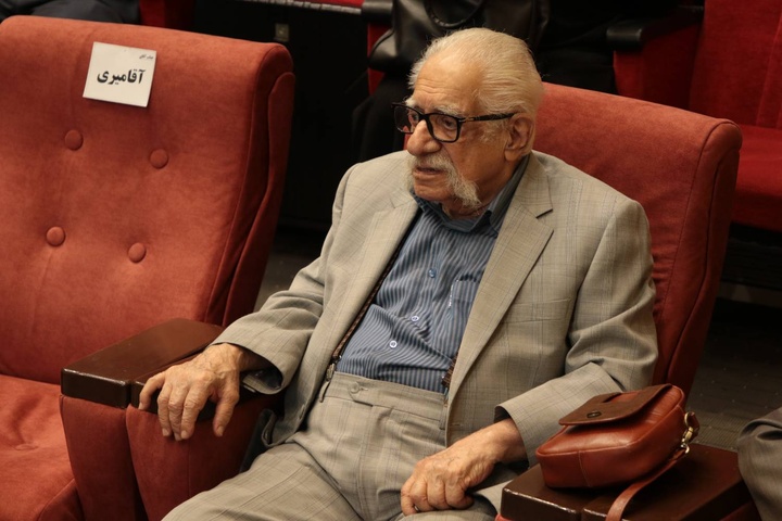 وزیر میراث‌فرهنگی در پیامی درگذشت استاد عبدالمجید ارفعی را تسلیت گفت/ صالحی‌امیری: فقدان ارفعی ضایعه‌ای جبران‌ناپذیر برای حافظه تاریخی ایران است