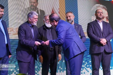 میراث‌جهانی شوشتر صحنه آغاز رویداد ملی هنرهای تجسمی فجر