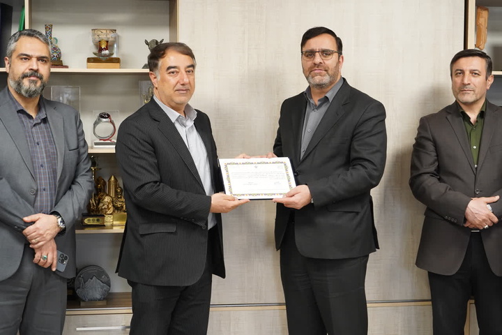 صدور پروانه فعالیت موزه مشارکتی میدان امام(ره) به نام شهرداری همدان