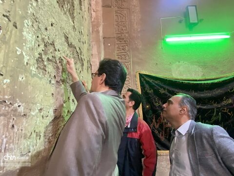 بازدید میدانی مدیرکل میراث‌فرهنگی یزد از بقعه تاریخی سید شمس‌الدین؛ تمرکز بر مرمت تزئینات نفیس و ساماندهی مرکز اسناد