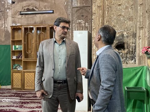 بازدید میدانی مدیرکل میراث‌فرهنگی یزد از بقعه تاریخی سید شمس‌الدین؛ تمرکز بر مرمت تزئینات نفیس و ساماندهی مرکز اسناد