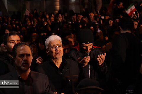 حضور حماسی و متراکم مردم در فلکه دوم تهرانپارس