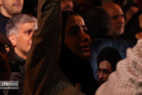 حضور حماسی و متراکم مردم در فلکه دوم تهرانپارس