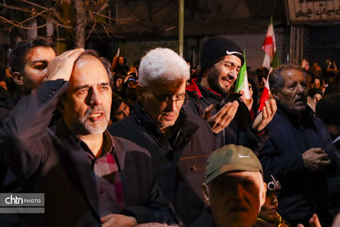 حضور حماسی و متراکم مردم در فلکه دوم تهرانپارس