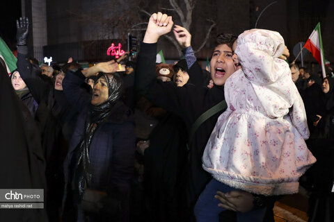 تجمع پرشور عزاداران شهادت رهبری در پیروزی-چهارراه کوکا