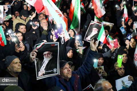 تجمع پرشور عزاداران شهادت رهبری در پیروزی-چهارراه کوکا