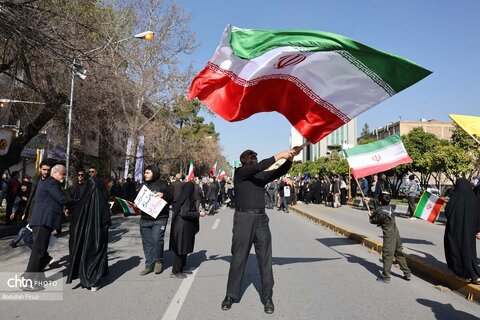 تشییع شهدای مدافع اقتدار وطن در شیراز