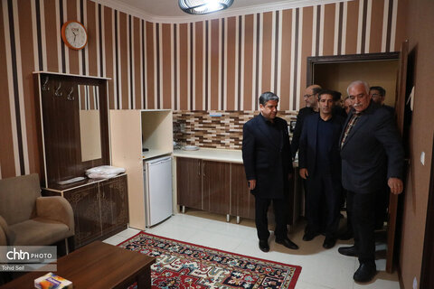 بازدید استاندار اردبیل از نحوه خدمات‌رسانی به مسافران در شهرستان سرعین