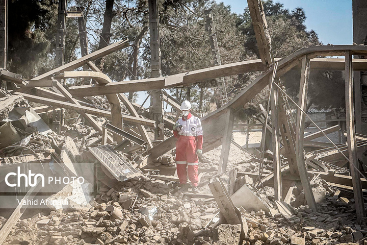 حمله آمریکا و رژیم صهیونیستی به منازل مسکونی و مدرسه در غرب تهران