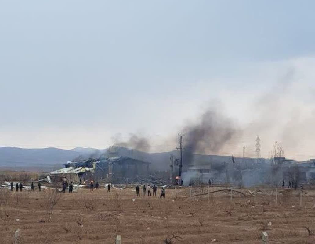 در حمله تروریستی به مجتمع گردشگری پاسارگاد ابهر، ۱۷ هموطن به شهادت رسیدند/ پل تقاطع آزادراه زنجان–قزوین تخریب شد