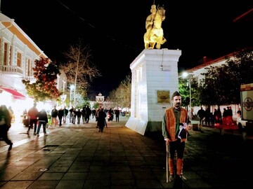 نمایش آیینی–حماسی «سوگ قائد امت» در گیلان اجرا شد/ هنر، زبان رسای روایت مقاومت و تبیین جنایات دشمنان