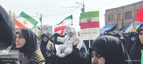 خروش بانوان ارومیه در تجدید میثاق با رهبر شهید