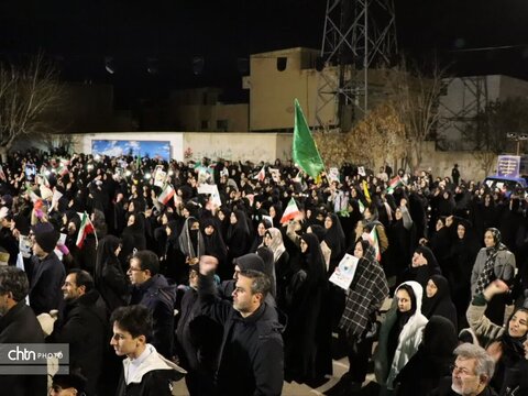 تکاب امشب فریاد ایستادگی سر داد