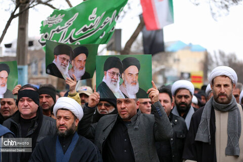 راهپیمایی مردم اردبیل در سوگ شهادت رهبر انقلاب