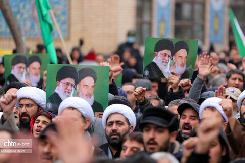 راهپیمایی مردم اردبیل در سوگ شهادت رهبر انقلاب