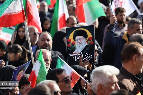 بیعت مردم شیراز با سومین رهبر انقلاب