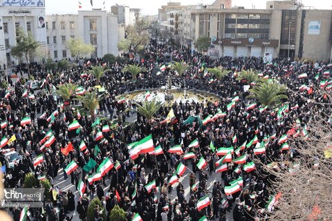بیعت مردم شیراز با سومین رهبر انقلاب