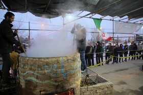 پخت ۲۱ تُن سمنوی نذری با عنوان پویش مردمی نذر جهانی «صالح بعد صالح» در قم