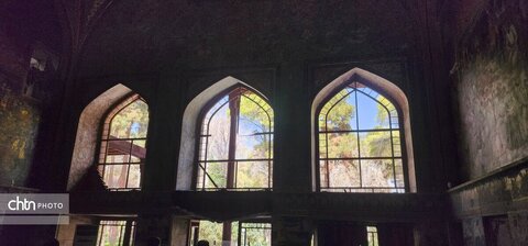 بازدید خبرنگاران بین‌المللی از آثار تاریخی آسیب دیده اصفهان