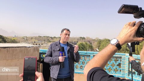 بازدید خبرنگاران بین‌المللی از آثار تاریخی آسیب دیده اصفهان