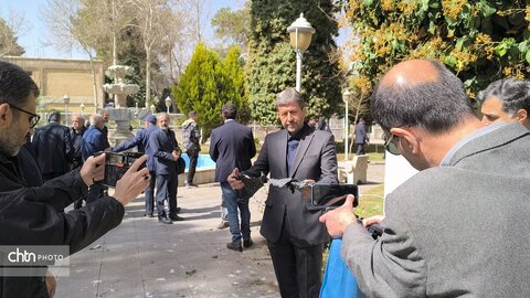 بازدید خبرنگاران بین‌المللی از آثار تاریخی آسیب دیده اصفهان