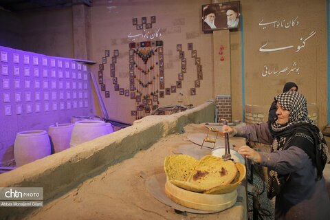 اجرای پویش نذر صالح بعد صالح  با پخت نان در بزرگترین تنورخانه ایران