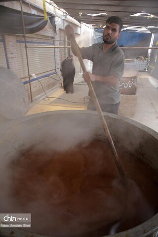 برگزاری پویش مردمی نذر جهانی «صالح بعد صالح» با پخت ۲۱ تُن سمنوی نذری