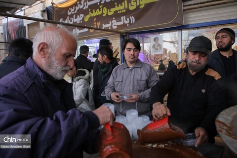 برگزاری پویش مردمی نذر جهانی «صالح بعد صالح» با پخت ۲۱ تُن سمنوی نذری