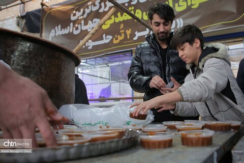 برگزاری پویش مردمی نذر جهانی «صالح بعد صالح» با پخت ۲۱ تُن سمنوی نذری
