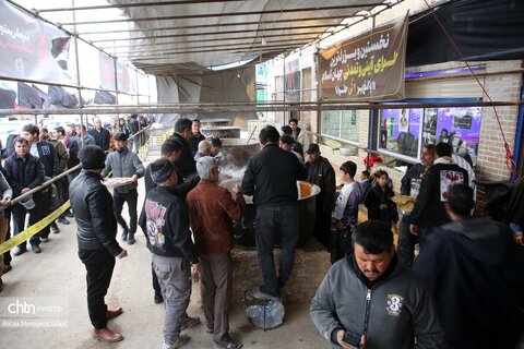 برگزاری پویش مردمی نذر جهانی «صالح بعد صالح» با پخت ۲۱ تُن سمنوی نذری